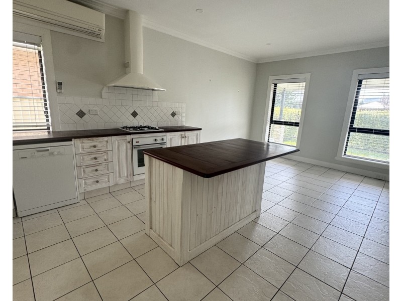 51 Rifle Parade, Lithgow NSW 2790