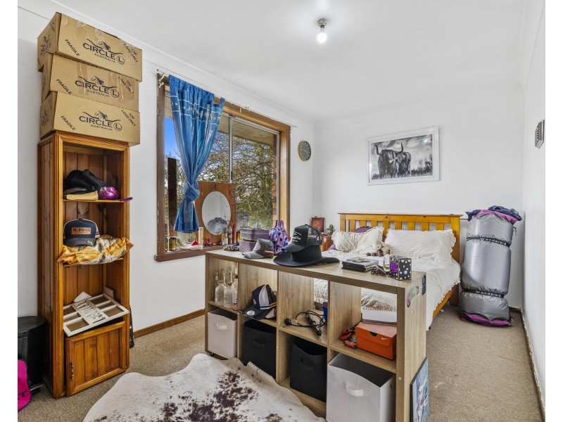 13 Carrington Avenue, Oberon NSW 2787