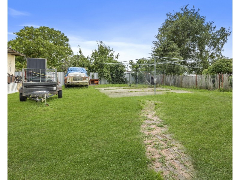 13 Carrington Avenue, Oberon NSW 2787