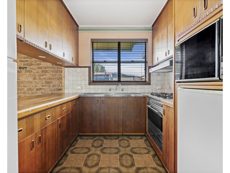 2 Curtin Place, Lithgow NSW 2790