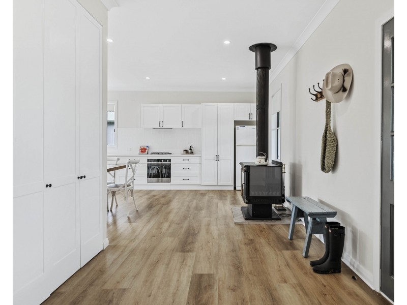1843 Jenolan Caves Road, Hampton NSW 2790