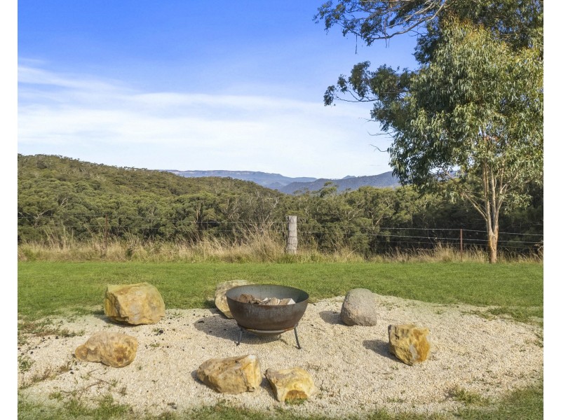 1843 Jenolan Caves Road, Hampton NSW 2790