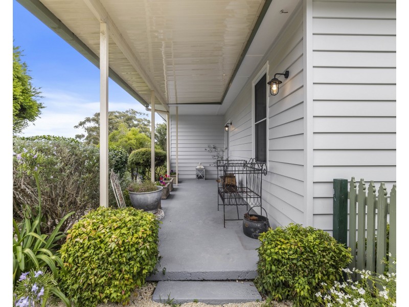 1843 Jenolan Caves Road, Hampton NSW 2790