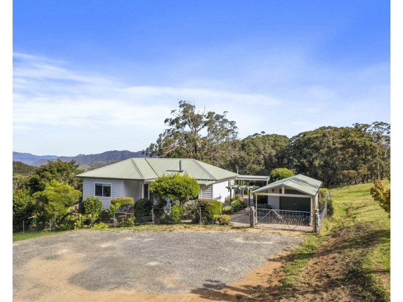 1843 Jenolan Caves Road, Hampton NSW 2790
