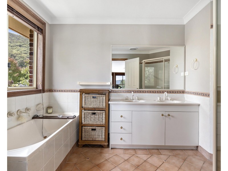 36 Robinia Drive, South Bowenfels NSW 2790