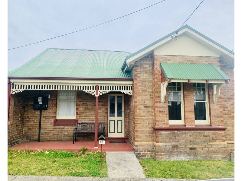 28 Eskbank Street, Lithgow NSW 2790