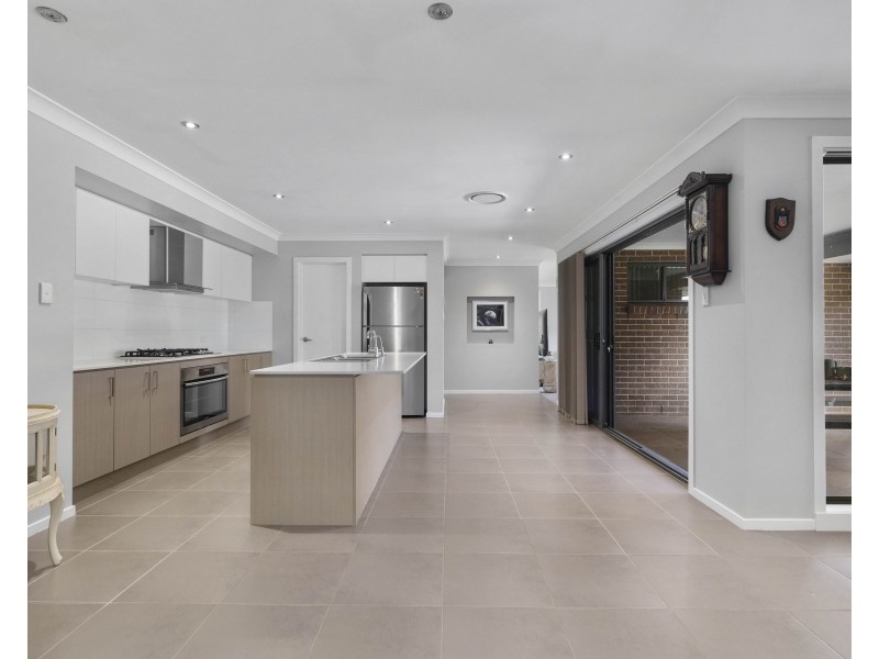16 James O’Donnell Drive, Bowenfels NSW 2790