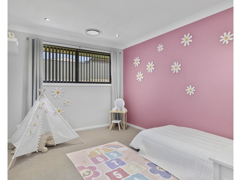 16 James O’Donnell Drive, Bowenfels NSW 2790