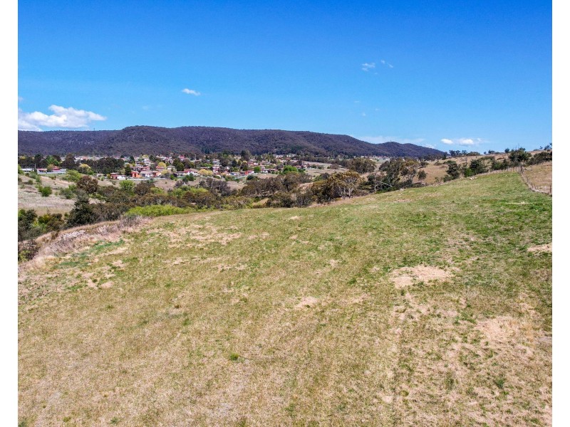 40 Farmers Close, Lithgow NSW 2790