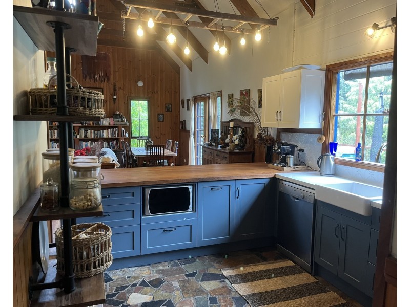 222 Coxs River Road, Little Hartley NSW 2790