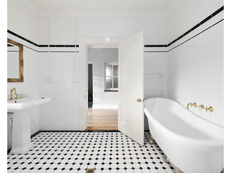 11 Inch Street, Lithgow NSW 2790