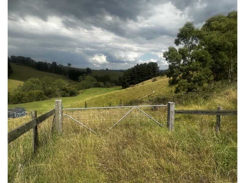 111 Old Bathurst Road, South Bowenfels NSW 2790