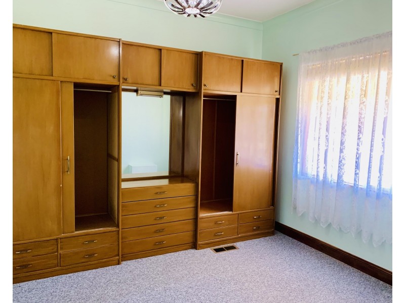 74 Sandford Avenue, Lithgow NSW 2790