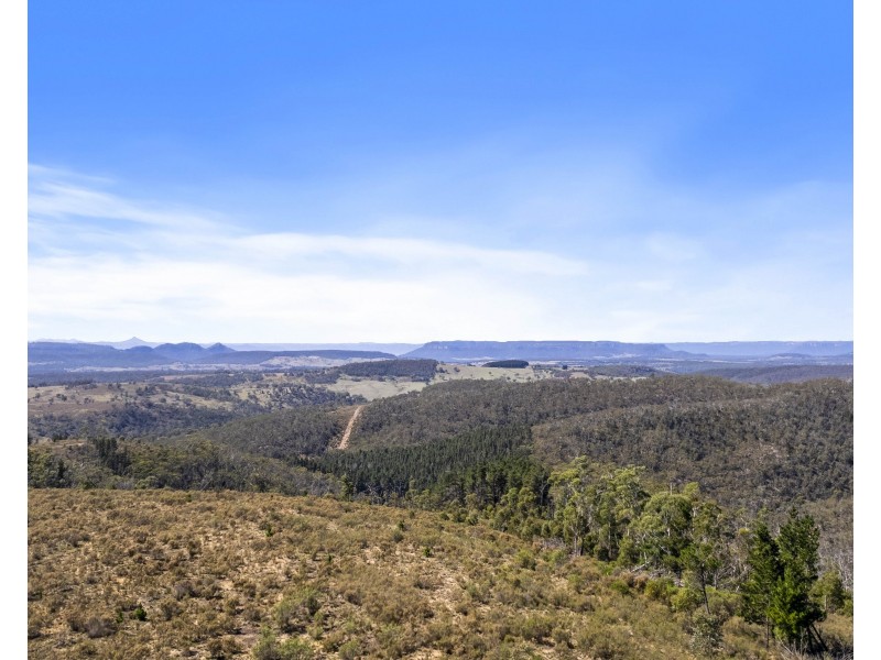 267 New Olivers Road, Running Stream NSW 2850