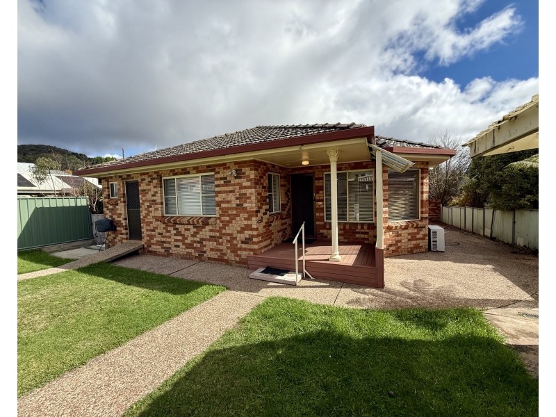 35 Ferro Street, Lithgow NSW 2790