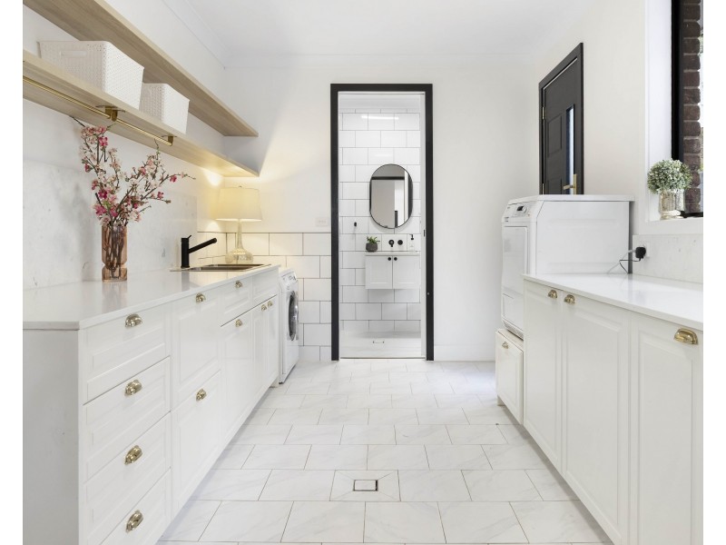 8 Bursaria Place, South Bowenfels NSW 2790