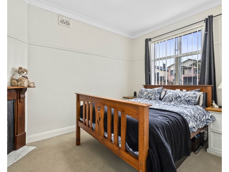 109 Martini Parade, Lithgow NSW 2790