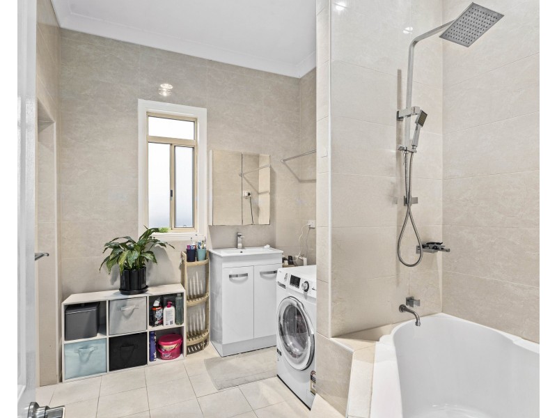 109 Martini Parade, Lithgow NSW 2790