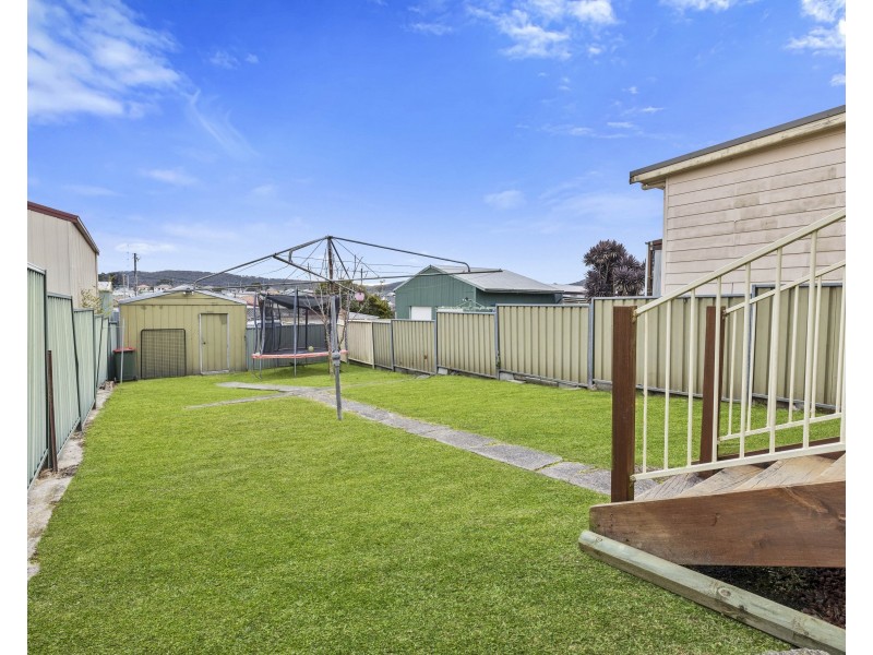 109 Martini Parade, Lithgow NSW 2790