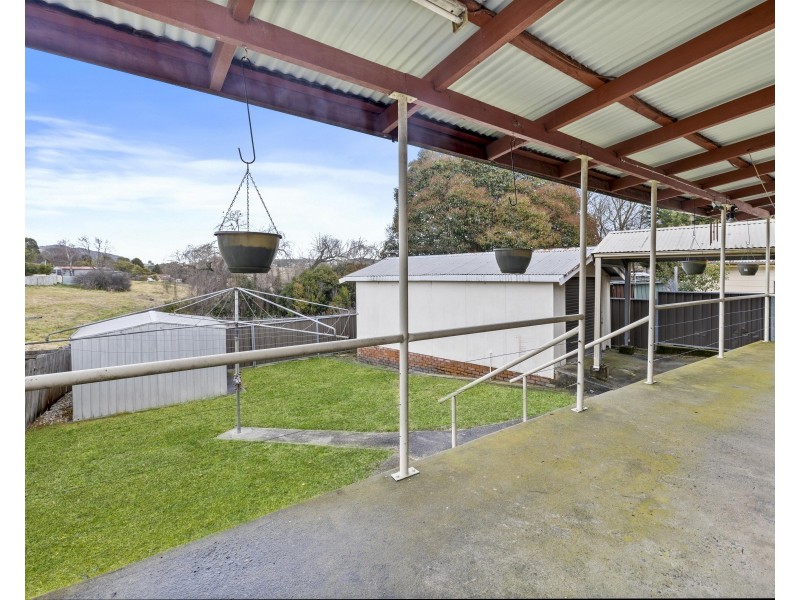 28 Outer Crescent, Lithgow NSW 2790