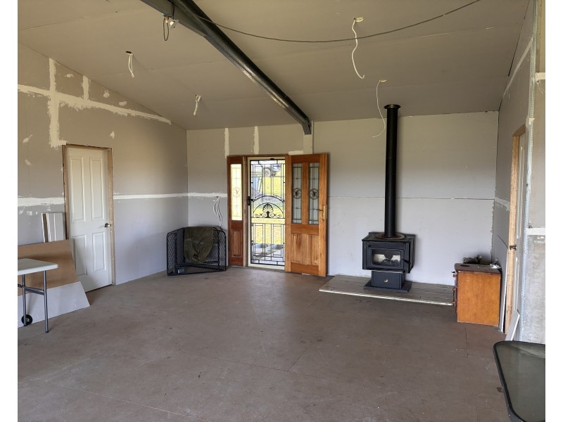 320 Camerons Road, Running Stream NSW 2850
