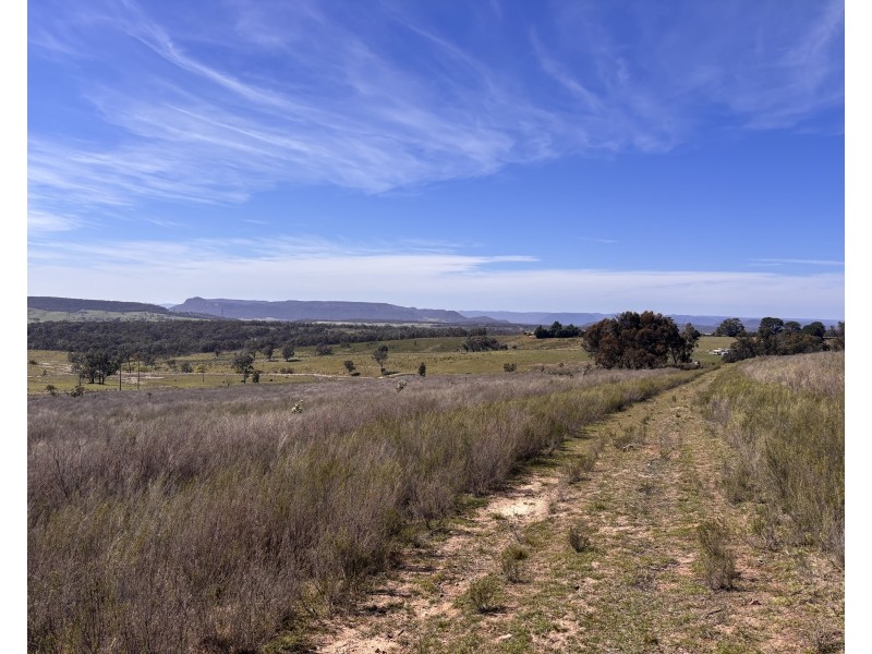 320 Camerons Road, Running Stream NSW 2850