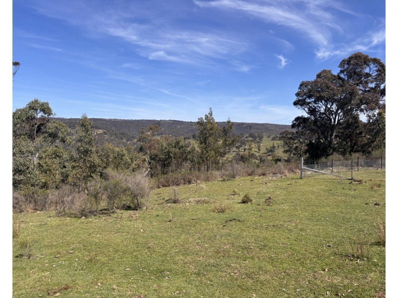 320 Camerons Road, Running Stream NSW 2850