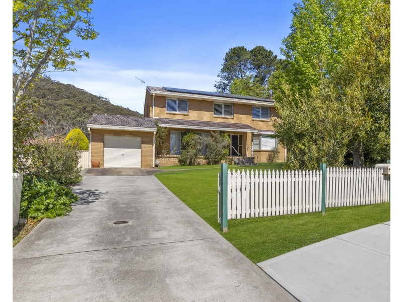 14 Maple Crescent, Lithgow NSW 2790