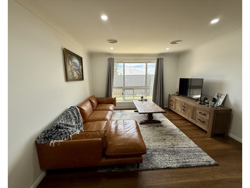 28 Henning Crescent, Wallerawang NSW 2845