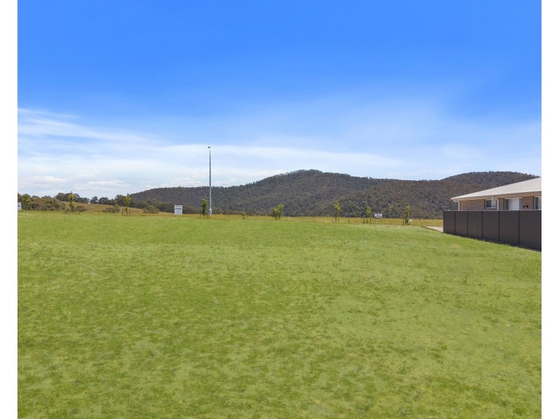49 Hillcrest Avenue, Lithgow NSW 2790