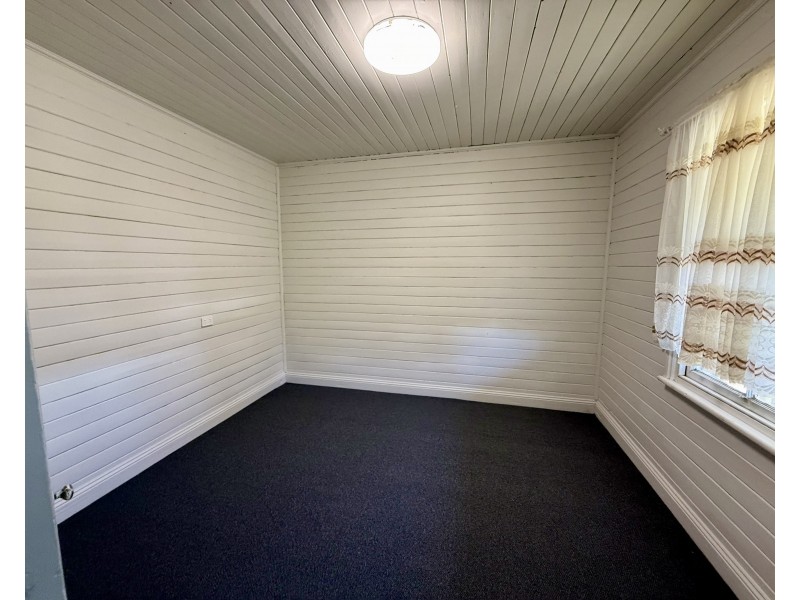 24 Piper Street, Portland NSW 2847