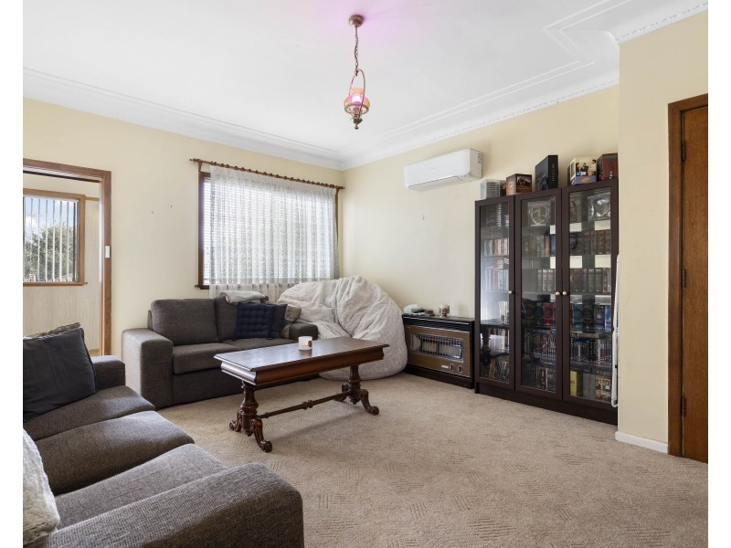 27 Sandford Avenue, Lithgow NSW 2790