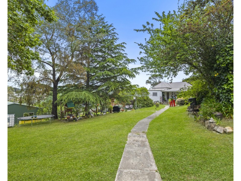 11 Paine Street, Portland NSW 2847