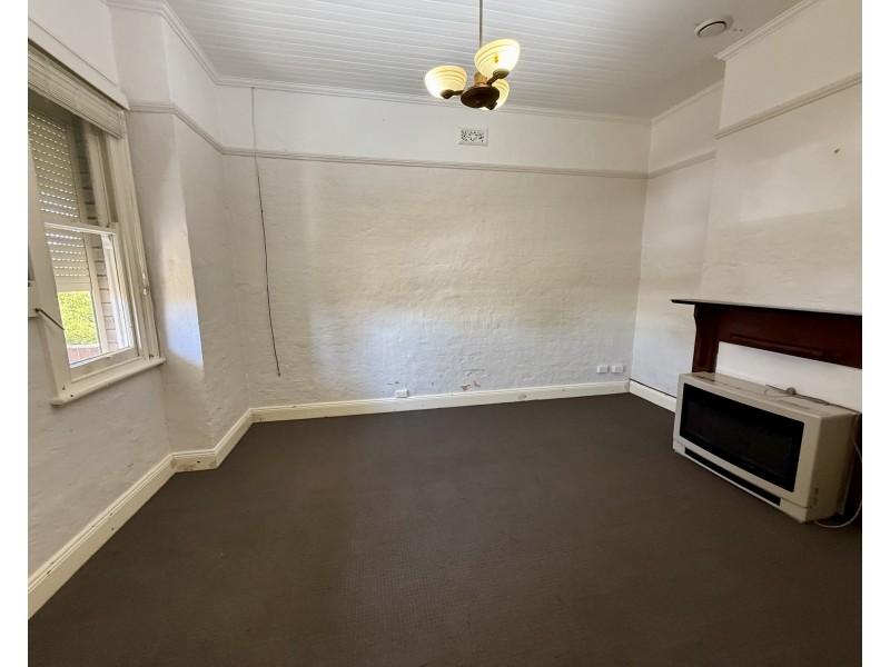 37 Calero Street, Lithgow NSW 2790