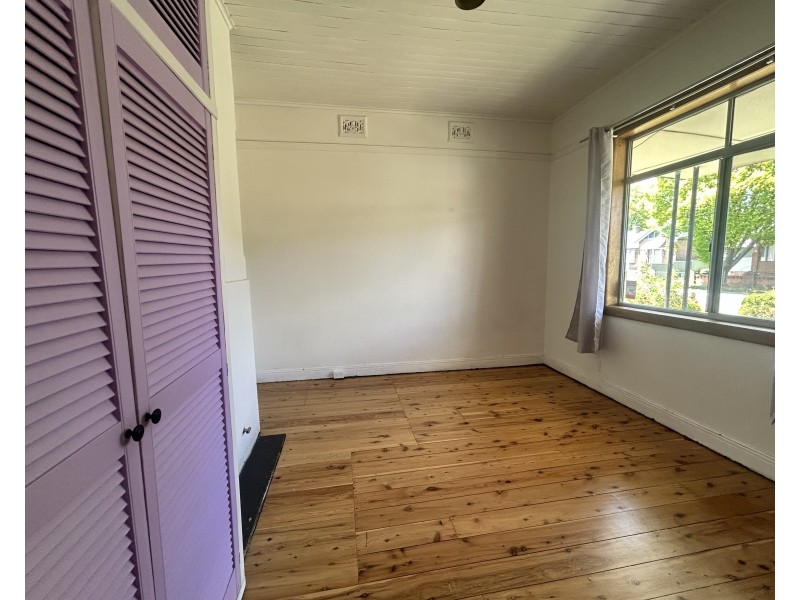 92 Calero Street, Lithgow NSW 2790