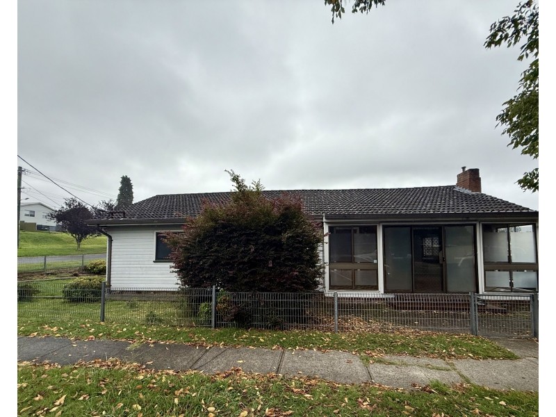 64 Musket Parade, Lithgow NSW 2790