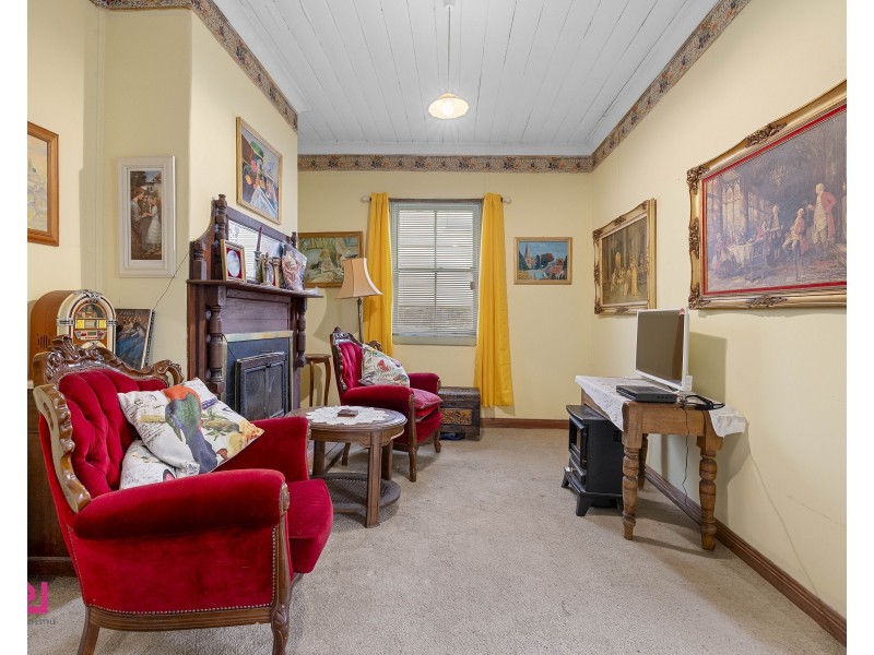 13 Bent Street, Lithgow NSW 2790