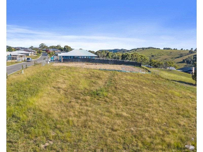 70 Hillcrest Avenue, Lithgow NSW 2790