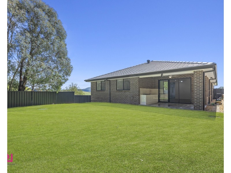 6 Amber Grove, Lithgow NSW 2790
