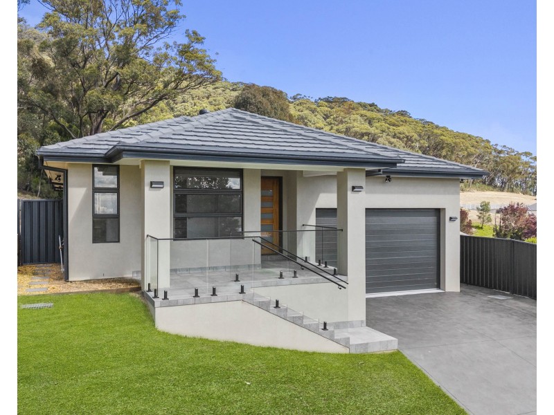 6 Amber Grove, Lithgow NSW 2790