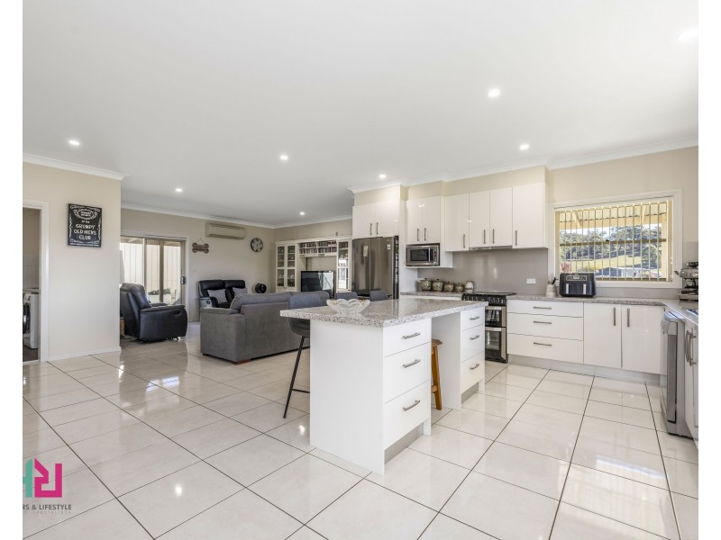3 Cypress Place, Wallerawang NSW 2845