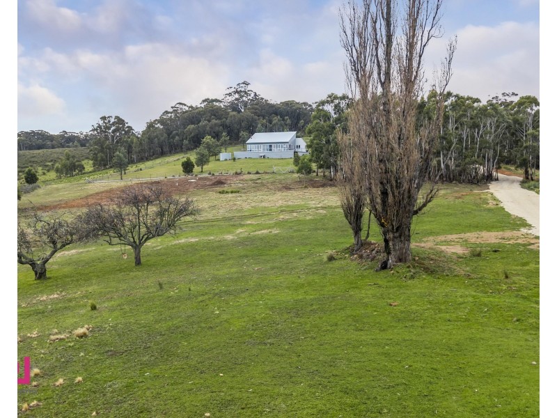 350 Molybdonite Road, Locksley NSW 2795
