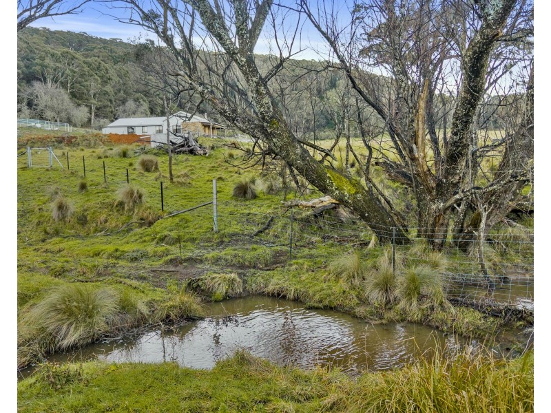 240 Wicketty War Road, Hampton NSW 2790