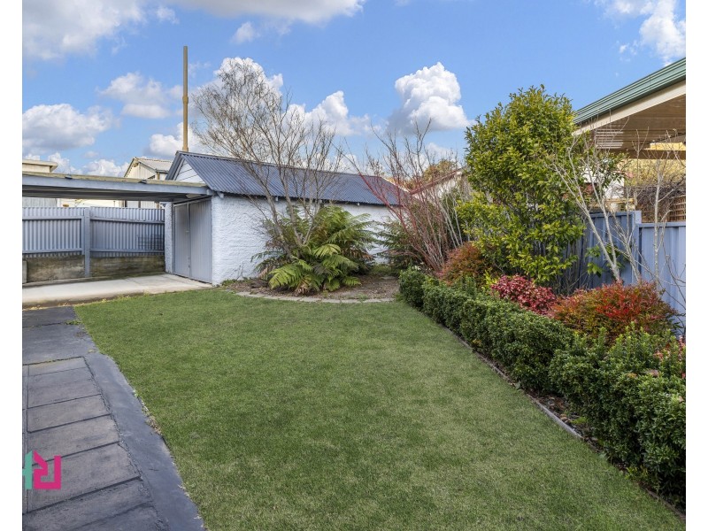 10 Mena Place, Lithgow NSW 2790