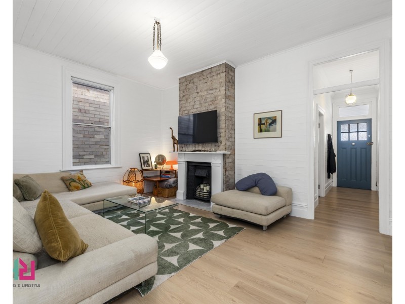 99 Mort Street, Lithgow NSW 2790