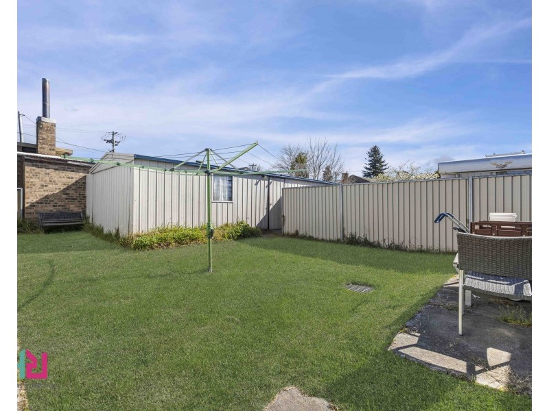 16 Enfield Avenue, Lithgow NSW 2790