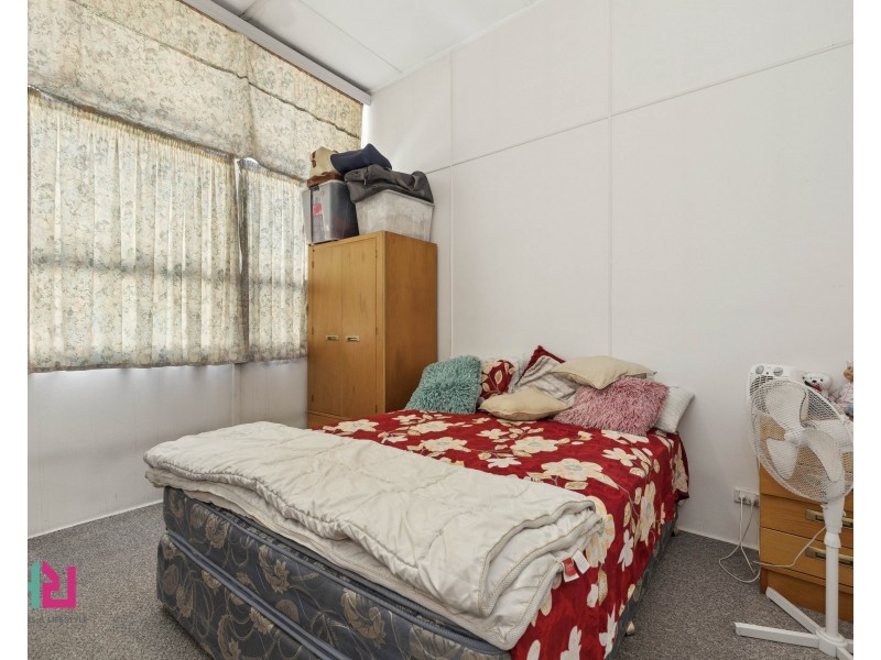 16 Enfield Avenue, Lithgow NSW 2790