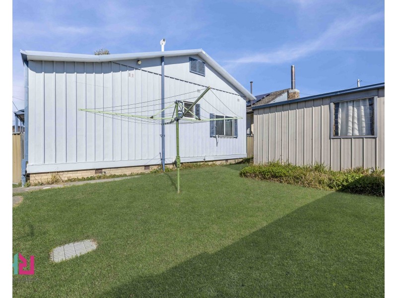 16 Enfield Avenue, Lithgow NSW 2790
