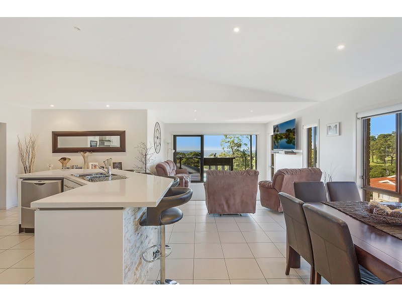 22 The Peninsula, Tura Beach NSW 2548