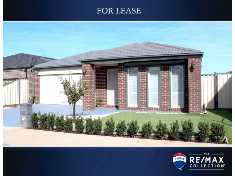 17 Royale Drive, Plumpton VIC 3335